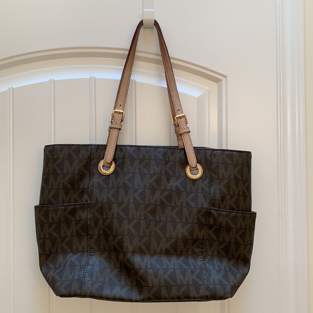 Michael Kors classic monogram tote